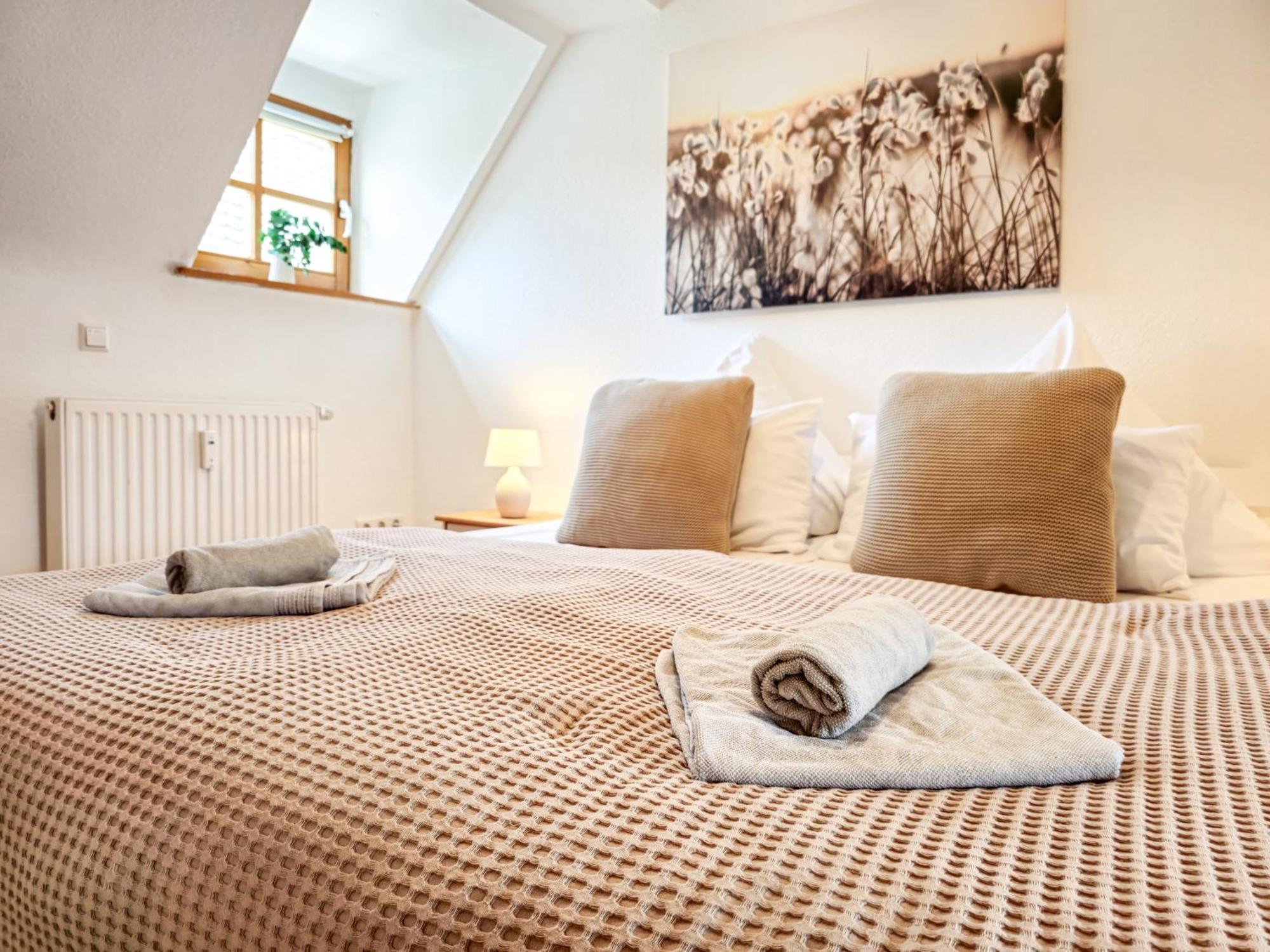 Romantic-Apartment - Altbauflair Mit Dachterrasse & Waldblick, Maisonette, 80M2 Annweiler am Trifels Exterior foto